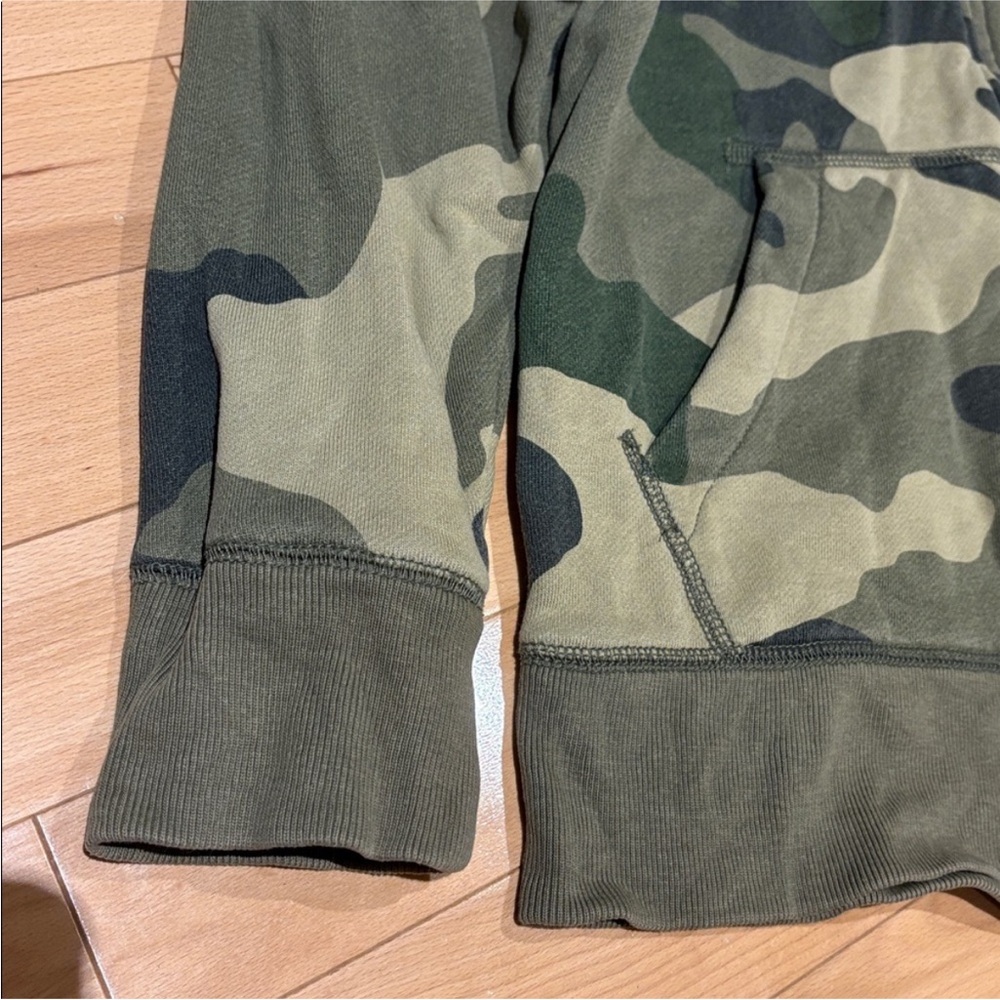 GAP Kids Green Camouflage Zip-Up Hoodie - size XXL (14-16) - Picture 5 of 13